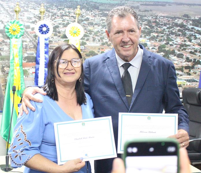 Prefeito, vice-prefeito e vereadores eleitos e reeleitos em Paranhos foram diplomados