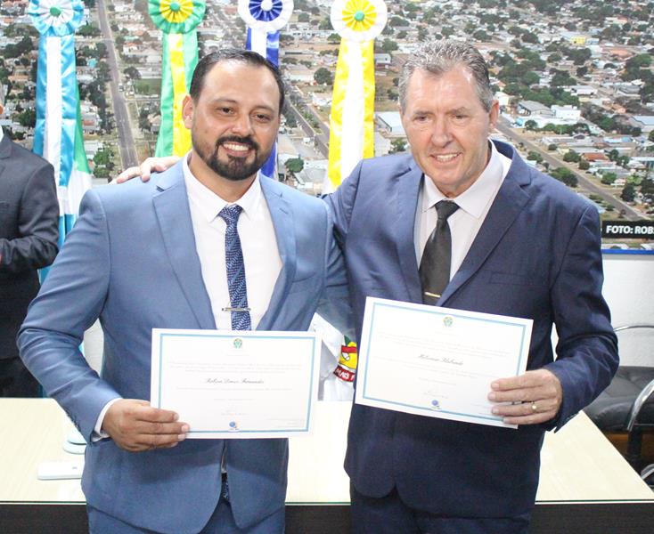 Prefeito, vice-prefeito e vereadores eleitos e reeleitos em Paranhos foram diplomados
