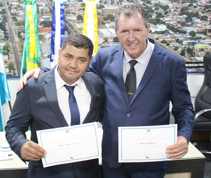 Prefeito, vice-prefeito e vereadores eleitos e reeleitos em Paranhos foram diplomados