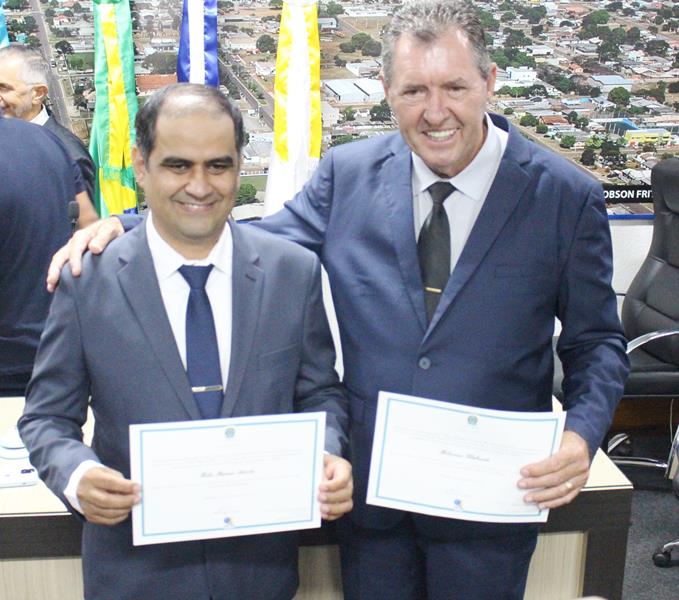 Prefeito, vice-prefeito e vereadores eleitos e reeleitos em Paranhos foram diplomados