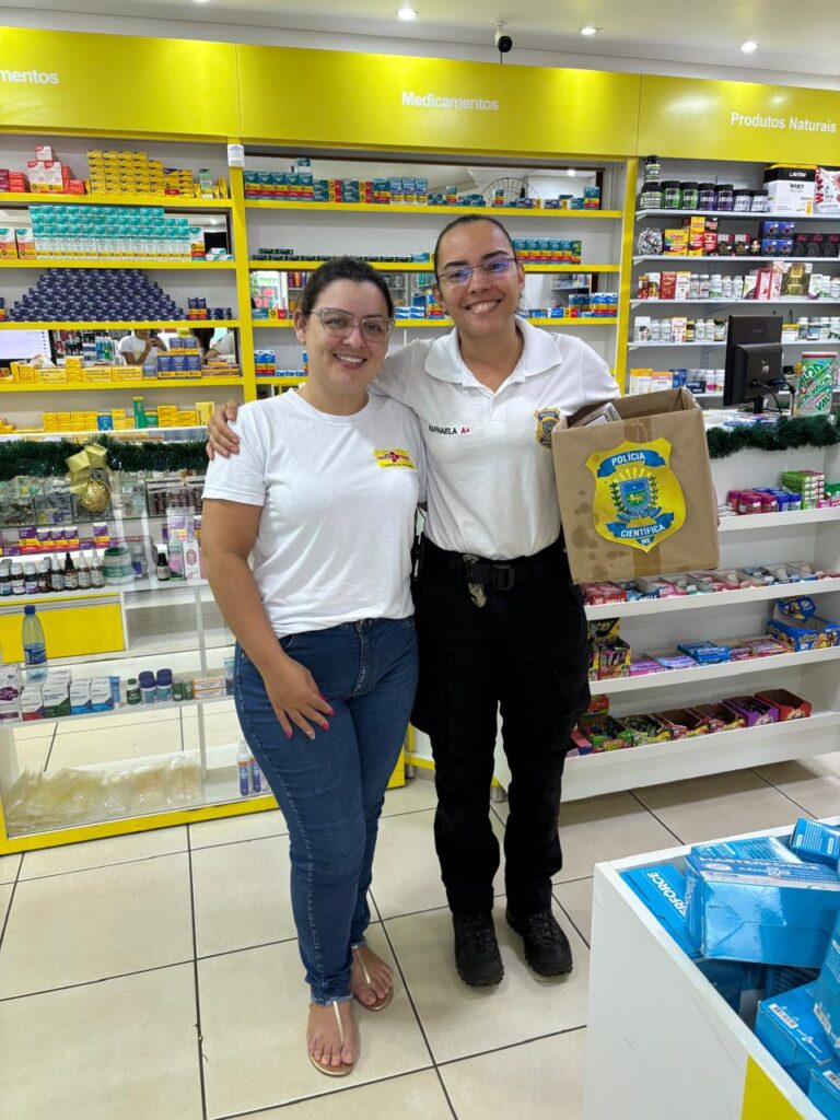 Polícia Científica de Amambai celebra sucesso da campanha Caixa Encantada, com 162 kits de brinquedos arrecadados Polícia Científica de Amambai celebra sucesso da campanha Caixa Encantada, com 162 kits de brinquedos arrecadados