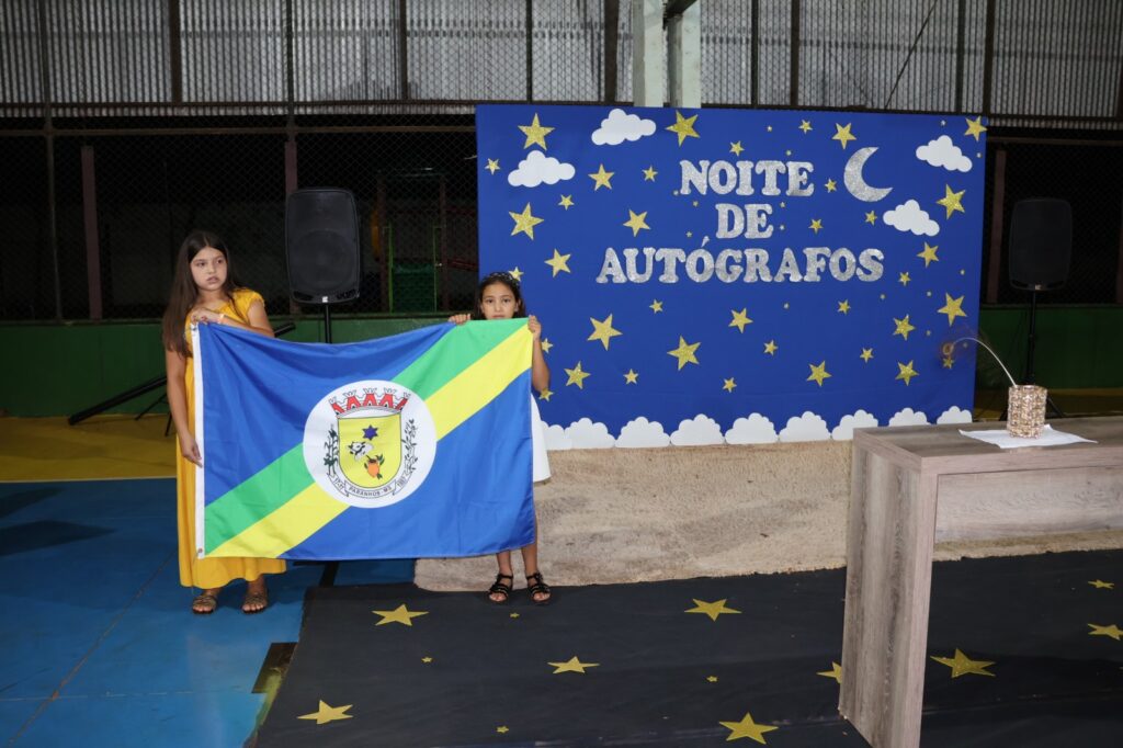 Noite de Autógrafos marca celebração do Projeto Estrela Literária, em Paranhos Noite de Autógrafos marca celebração do Projeto Estrela Literária, em Paranhos