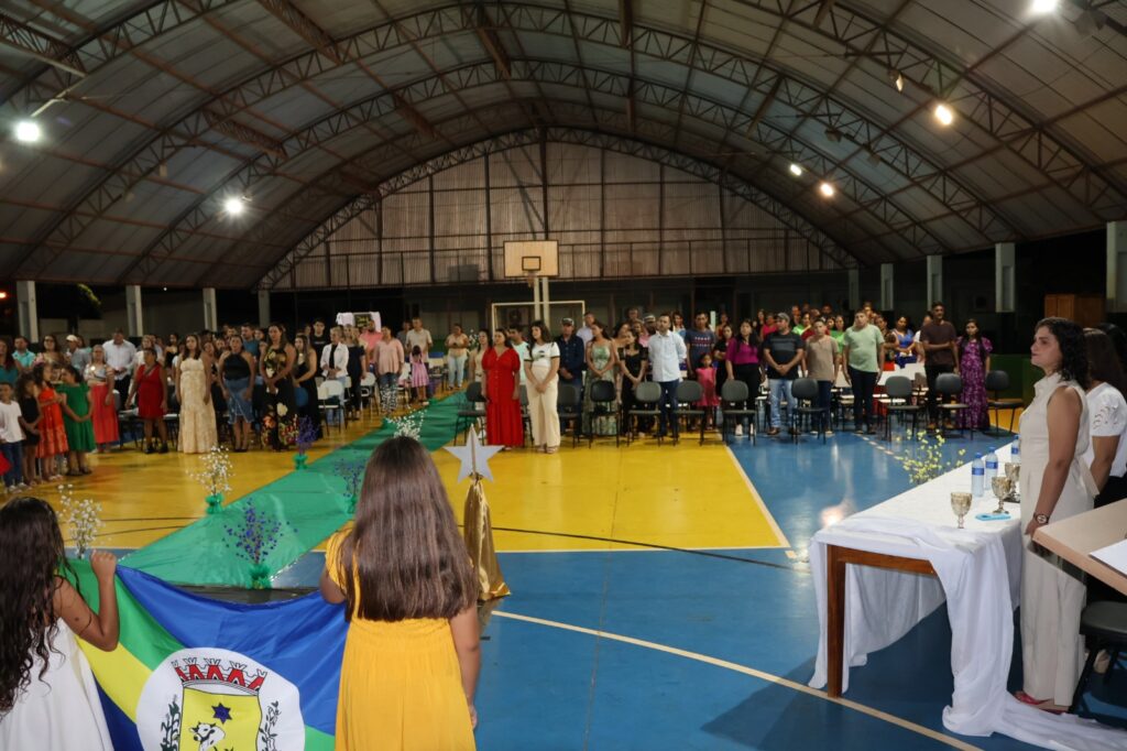 Noite de Autógrafos marca celebração do Projeto Estrela Literária, em Paranhos Noite de Autógrafos marca celebração do Projeto Estrela Literária, em Paranhos