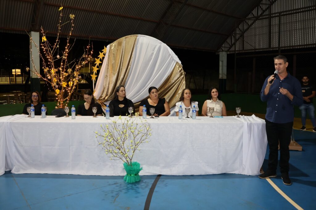 Noite de Autógrafos marca celebração do Projeto Estrela Literária, em Paranhos Noite de Autógrafos marca celebração do Projeto Estrela Literária, em Paranhos