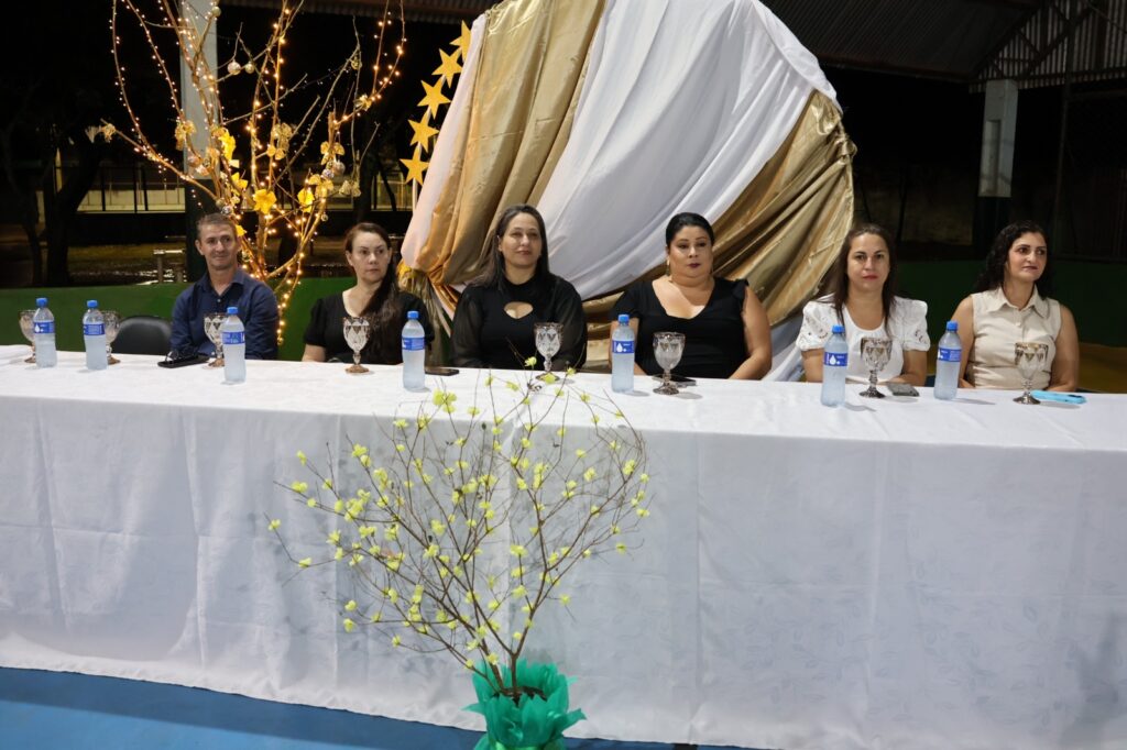 Noite de Autógrafos marca celebração do Projeto Estrela Literária, em Paranhos Noite de Autógrafos marca celebração do Projeto Estrela Literária, em Paranhos