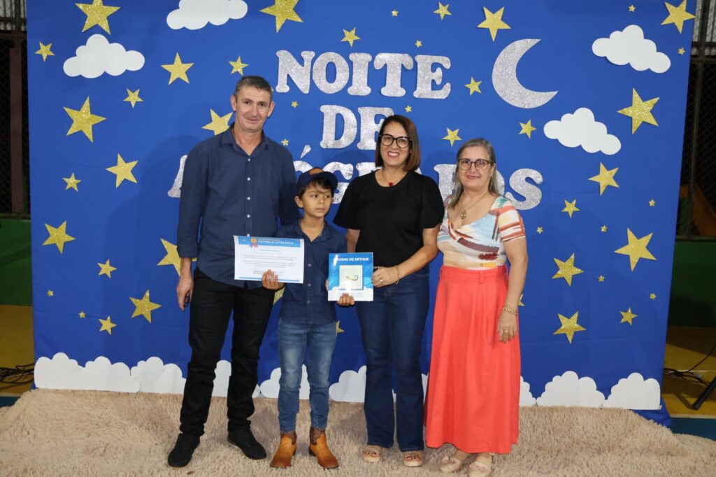 Noite de Autógrafos marca celebração do Projeto Estrela Literária, em Paranhos Noite de Autógrafos marca celebração do Projeto Estrela Literária, em Paranhos