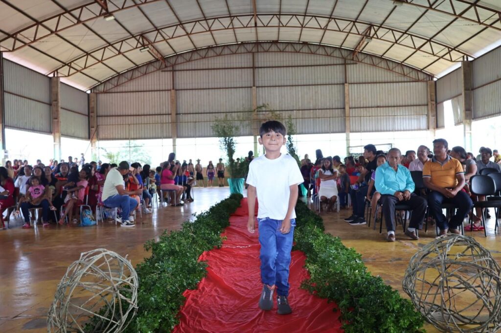 Cerimônia de Entrega de Certificados na Escola Pancho Romero é realizada em Paranhos Cerimônia de Entrega de Certificados na Escola Pancho Romero é realizada em Paranhos