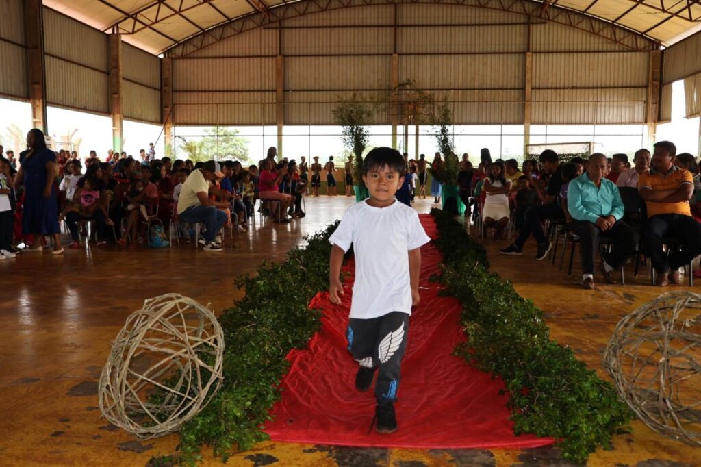 Cerimônia de Entrega de Certificados na Escola Pancho Romero é realizada em Paranhos Cerimônia de Entrega de Certificados na Escola Pancho Romero é realizada em Paranhos