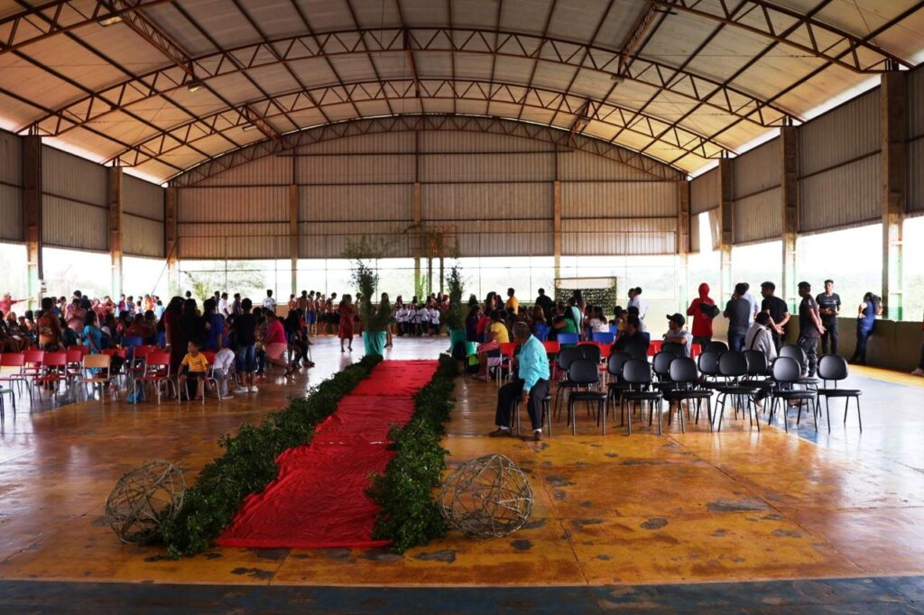Cerimônia de Entrega de Certificados na Escola Pancho Romero é realizada em Paranhos Cerimônia de Entrega de Certificados na Escola Pancho Romero é realizada em Paranhos