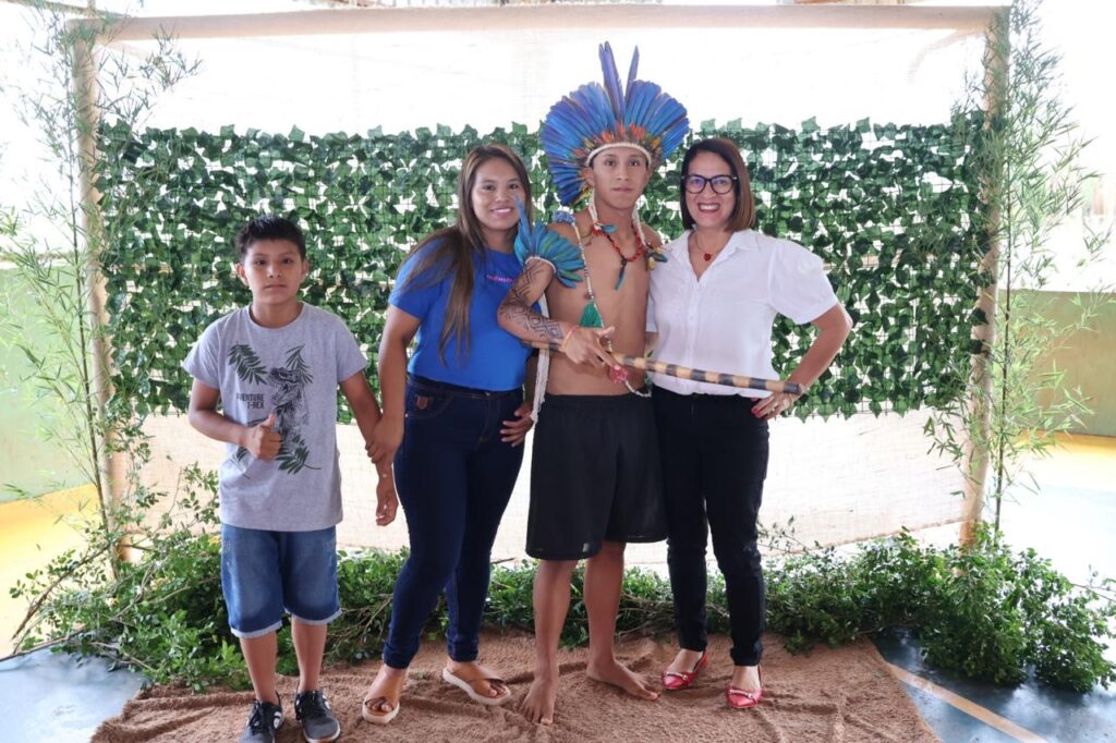 Cerimônia de Entrega de Certificados na Escola Pancho Romero é realizada em Paranhos Cerimônia de Entrega de Certificados na Escola Pancho Romero é realizada em Paranhos