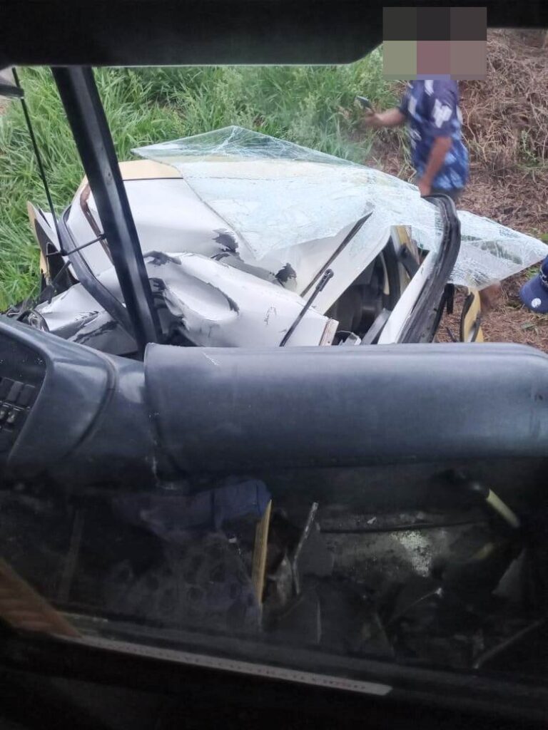 Acidente envolvendo ônibus com trabalhadores de Amambai deixa uma pessoa morta na MS-295 Acidente envolvendo ônibus com trabalhadores de Amambai deixa uma pessoa morta na MS-295