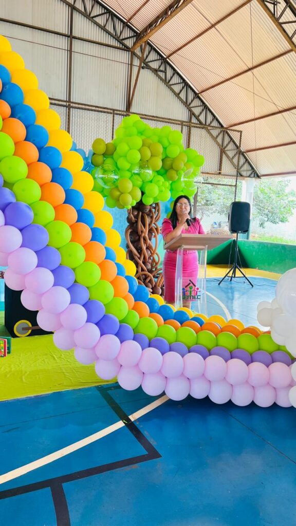 Festa de formatura é realizada na Escola Municipal Dr. Mitsuro Saito, em Paranhos Festa de formatura é realizada na Escola Municipal Dr. Mitsuro Saito, em Paranhos