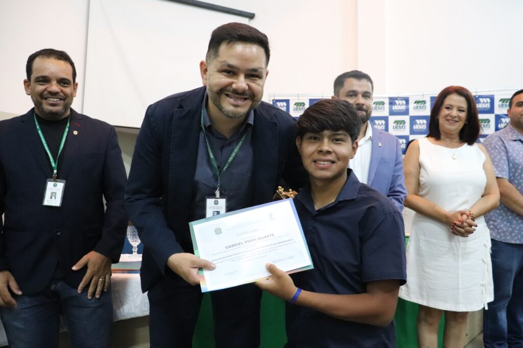 IFMS realiza formatura em Amambai e anuncia novas vagas para 2025 IFMS realiza formatura em Amambai e anuncia novas vagas para 2025