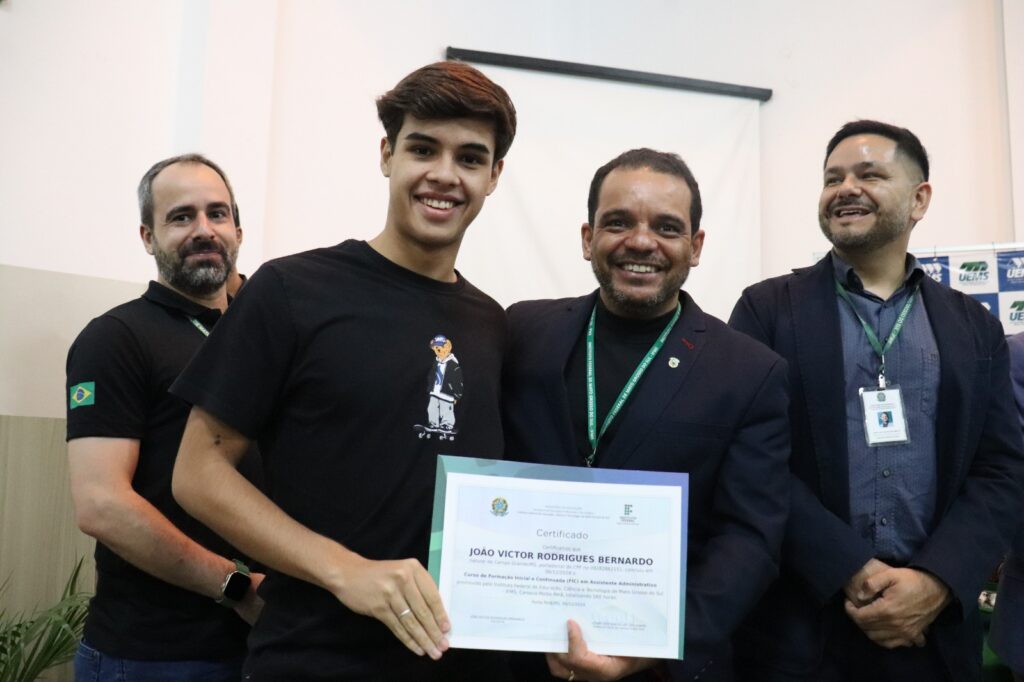 IFMS realiza formatura em Amambai e anuncia novas vagas para 2025 IFMS realiza formatura em Amambai e anuncia novas vagas para 2025