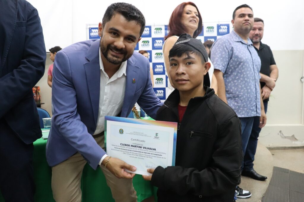 IFMS realiza formatura em Amambai e anuncia novas vagas para 2025 IFMS realiza formatura em Amambai e anuncia novas vagas para 2025