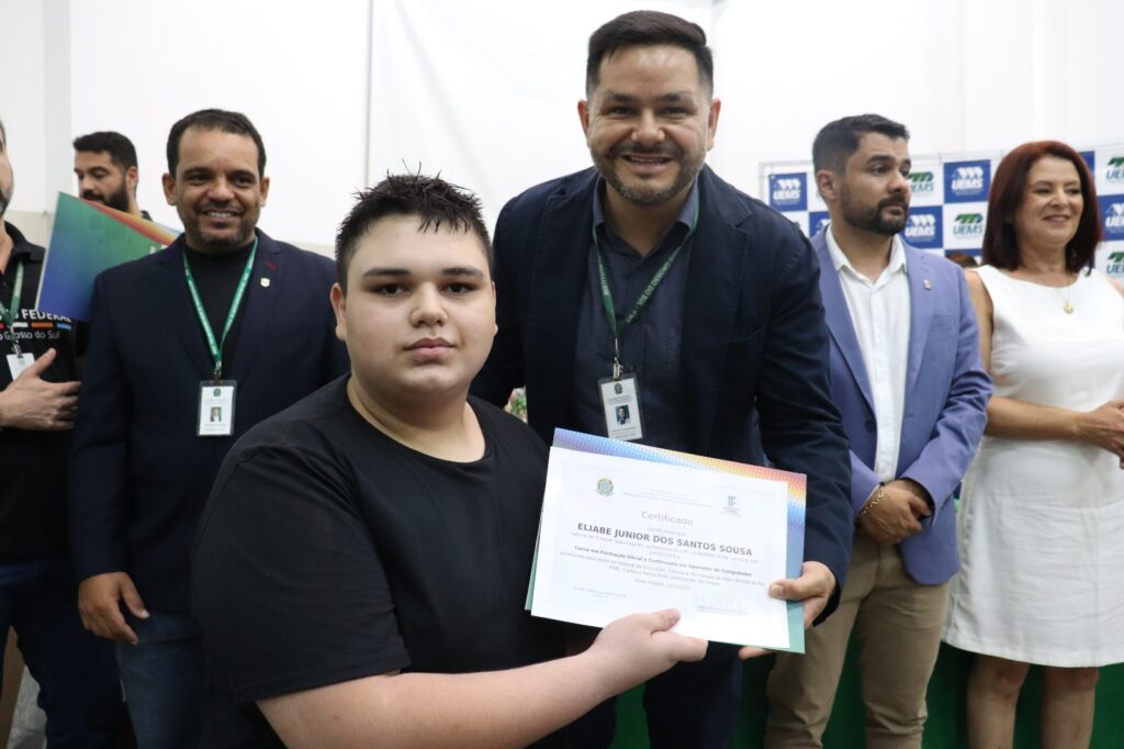 IFMS realiza formatura em Amambai e anuncia novas vagas para 2025 IFMS realiza formatura em Amambai e anuncia novas vagas para 2025