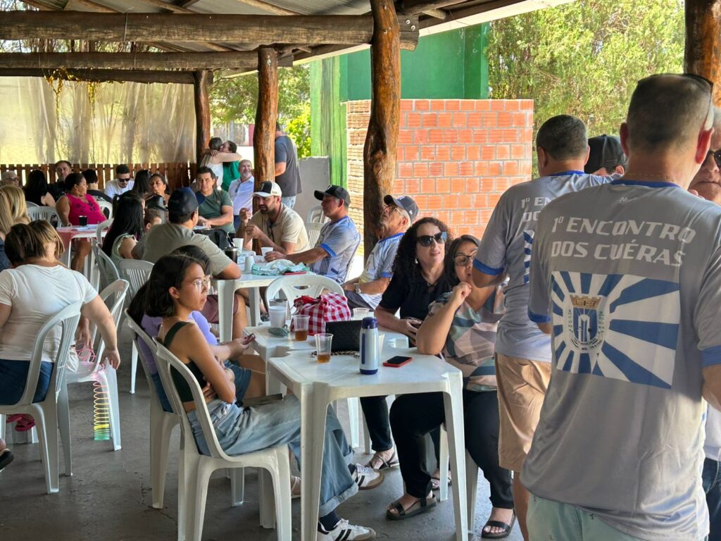 Grupo Filhos e Amigos de Amambai realiza confraternização Grupo Filhos e Amigos de Amambai realiza confraternização
