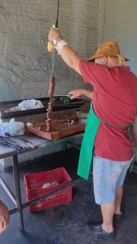 Grupo Filhos e Amigos de Amambai realiza confraternização Grupo Filhos e Amigos de Amambai realiza confraternização