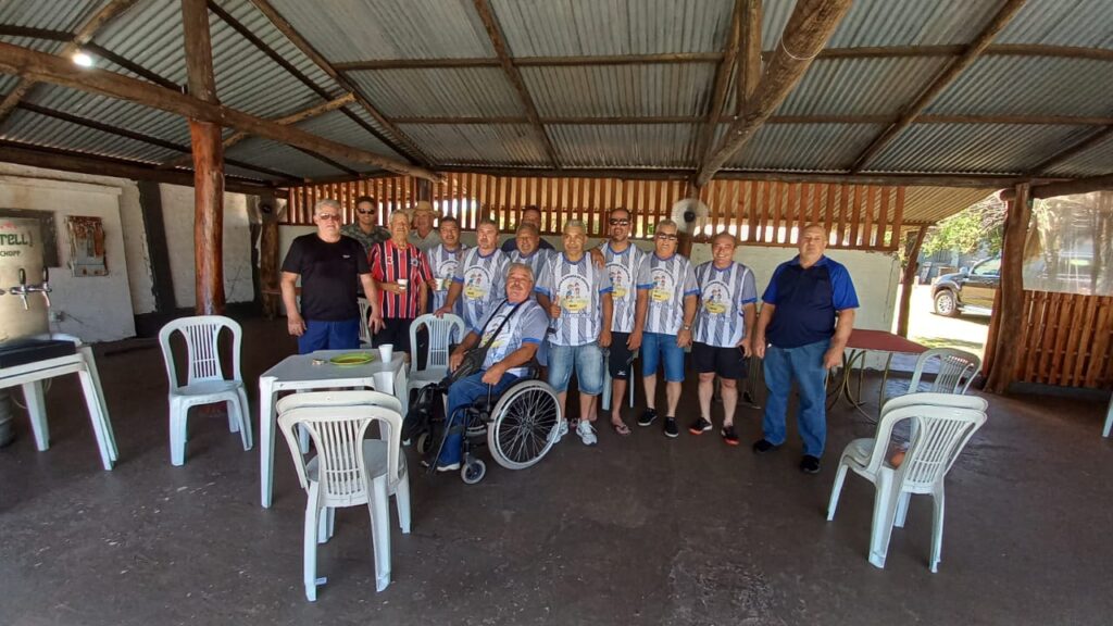 Grupo Filhos e Amigos de Amambai realiza confraternização Grupo Filhos e Amigos de Amambai realiza confraternização