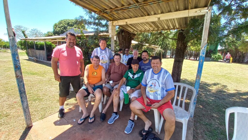 Grupo Filhos e Amigos de Amambai realiza confraternização Grupo Filhos e Amigos de Amambai realiza confraternização