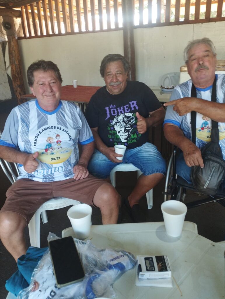 Grupo Filhos e Amigos de Amambai realiza confraternização Grupo Filhos e Amigos de Amambai realiza confraternização