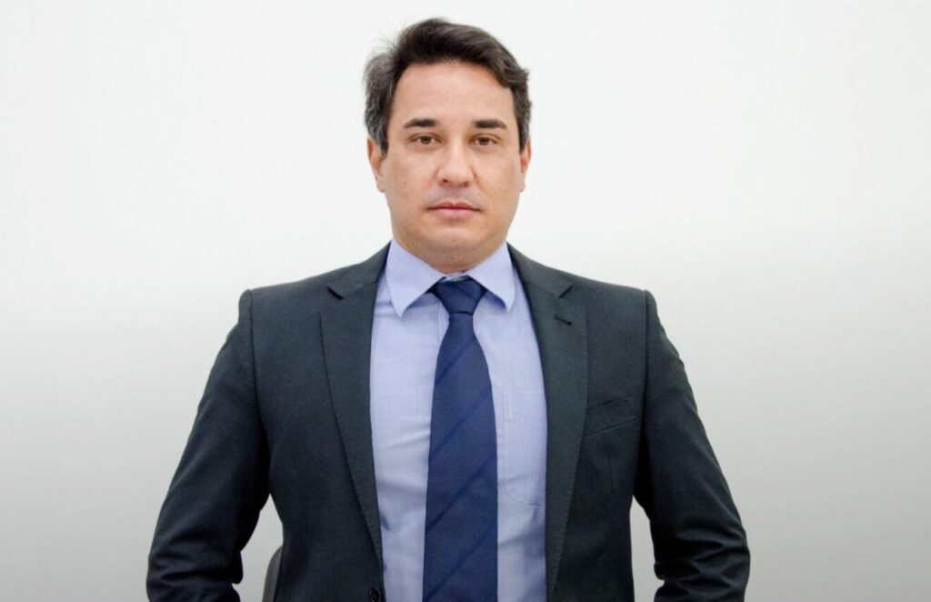 Prefeitos e vereadores eleitos em 6 de outubro tomam posse nesta quarta-feira em Amambai e região Prefeitos e vereadores eleitos em 6 de outubro tomam posse nesta quarta-feira em Amambai e região