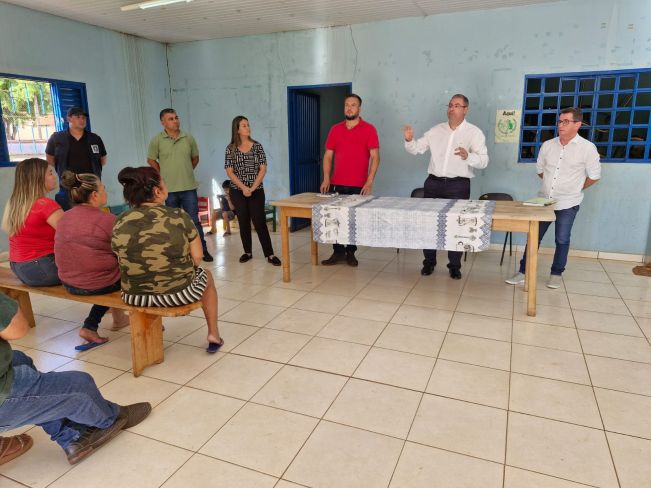 Prefeitura de Amambai promove reunião para avançar na regularização das escrituras da Vila Alcindo Franco Machado Prefeitura de Amambai promove reunião para avançar na regularização das escrituras da Vila Alcindo Franco Machado