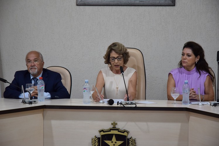 Sessão solene deu posse ao prefeito Lídio Ledesma, à vice-prefeita Patrícia Margatto e aos vereadores para o mandato 2025-2028 em Iguatemi