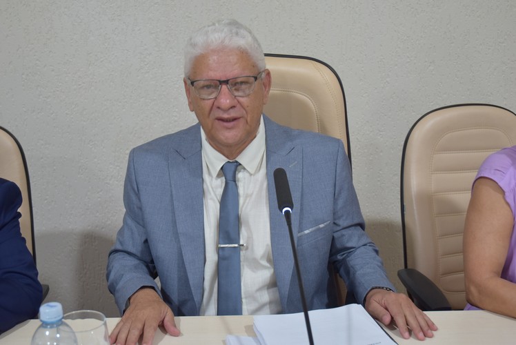 Sessão solene deu posse ao prefeito Lídio Ledesma, à vice-prefeita Patrícia Margatto e aos vereadores para o mandato 2025-2028 em Iguatemi