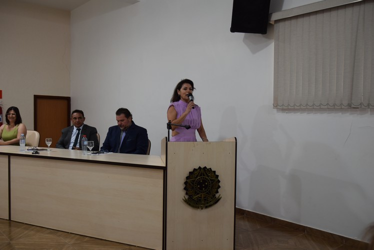 Sessão solene deu posse ao prefeito Lídio Ledesma, à vice-prefeita Patrícia Margatto e aos vereadores para o mandato 2025-2028 em Iguatemi