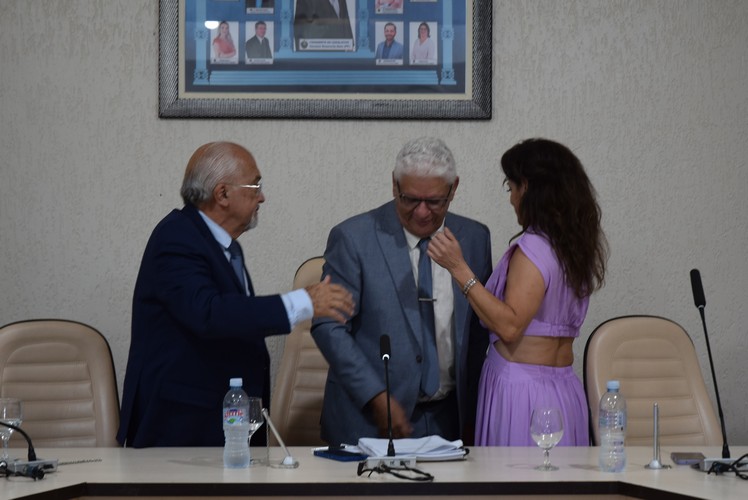 Sessão solene deu posse ao prefeito Lídio Ledesma, à vice-prefeita Patrícia Margatto e aos vereadores para o mandato 2025-2028 em Iguatemi