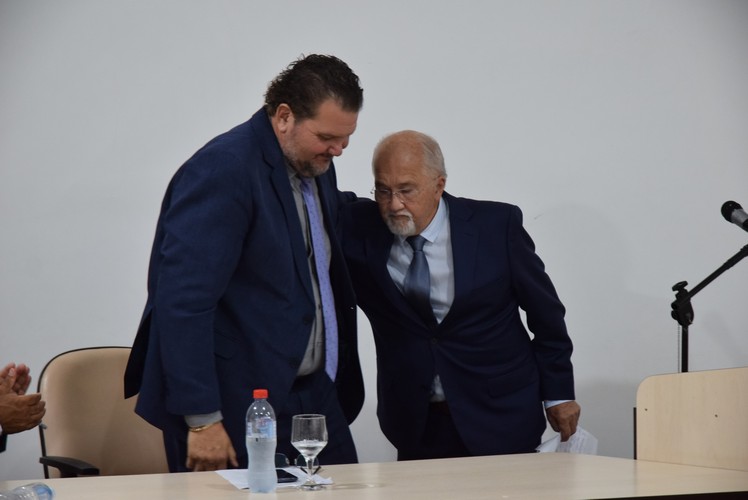 Sessão solene deu posse ao prefeito Lídio Ledesma, à vice-prefeita Patrícia Margatto e aos vereadores para o mandato 2025-2028 em Iguatemi