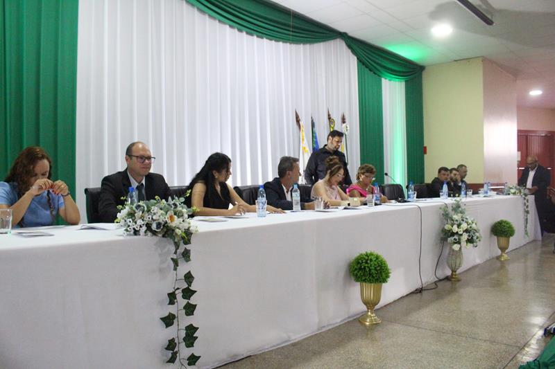 Em ato de posse, prefeita Niágara apresenta secretariado e fala sobre metas em Coronel Sapucaia Em ato de posse, prefeita Niágara apresenta secretariado e fala sobre metas em Coronel Sapucaia