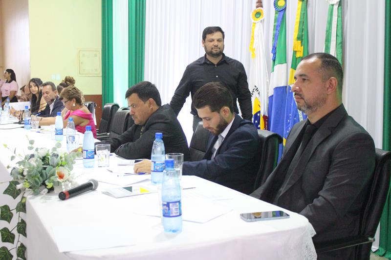 Em ato de posse, prefeita Niágara apresenta secretariado e fala sobre metas em Coronel Sapucaia Em ato de posse, prefeita Niágara apresenta secretariado e fala sobre metas em Coronel Sapucaia