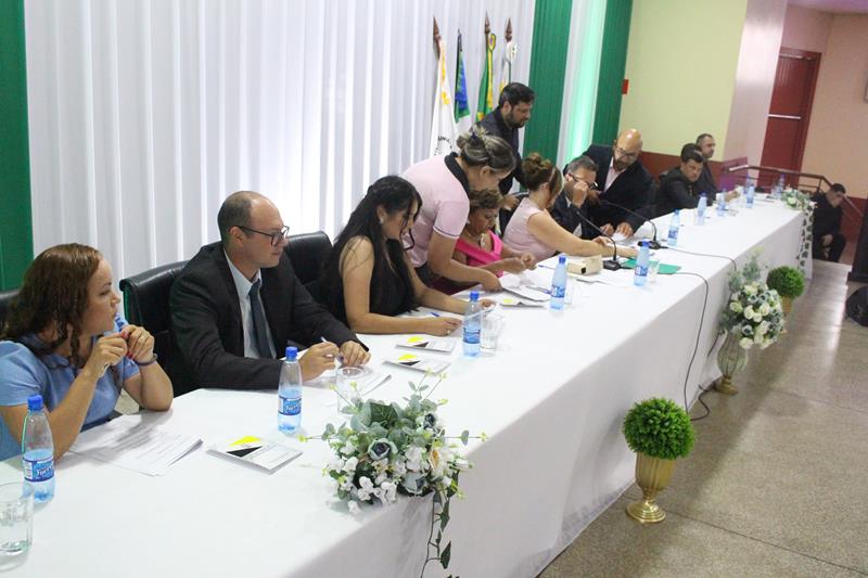 Em ato de posse, prefeita Niágara apresenta secretariado e fala sobre metas em Coronel Sapucaia Em ato de posse, prefeita Niágara apresenta secretariado e fala sobre metas em Coronel Sapucaia