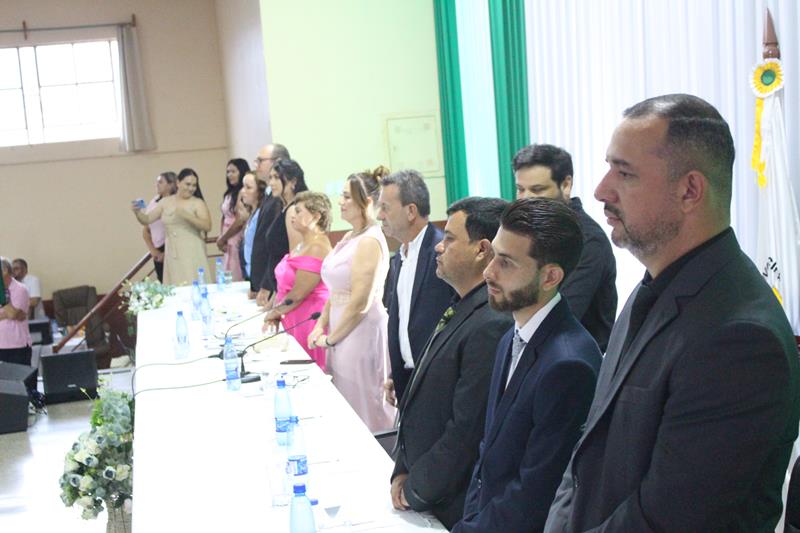 Em ato de posse, prefeita Niágara apresenta secretariado e fala sobre metas em Coronel Sapucaia Em ato de posse, prefeita Niágara apresenta secretariado e fala sobre metas em Coronel Sapucaia