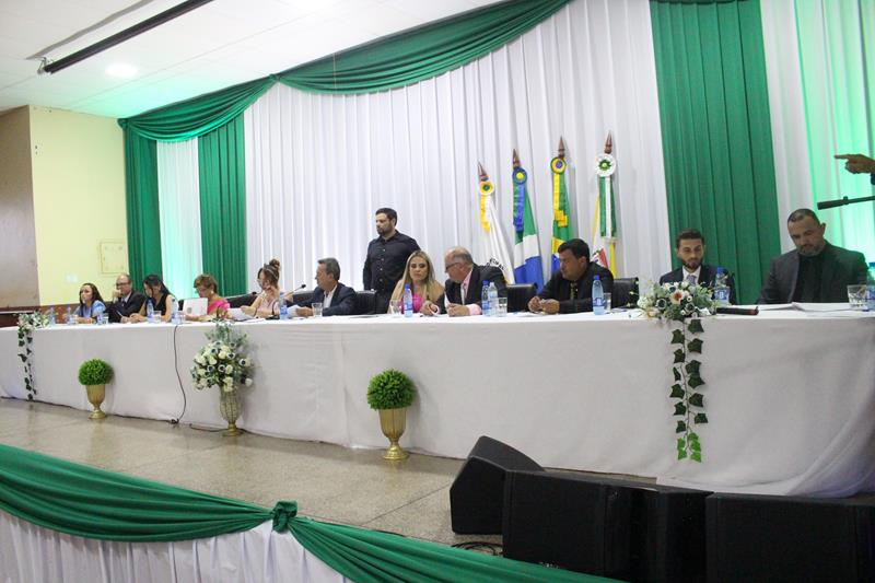 Em ato de posse, prefeita Niágara apresenta secretariado e fala sobre metas em Coronel Sapucaia Em ato de posse, prefeita Niágara apresenta secretariado e fala sobre metas em Coronel Sapucaia