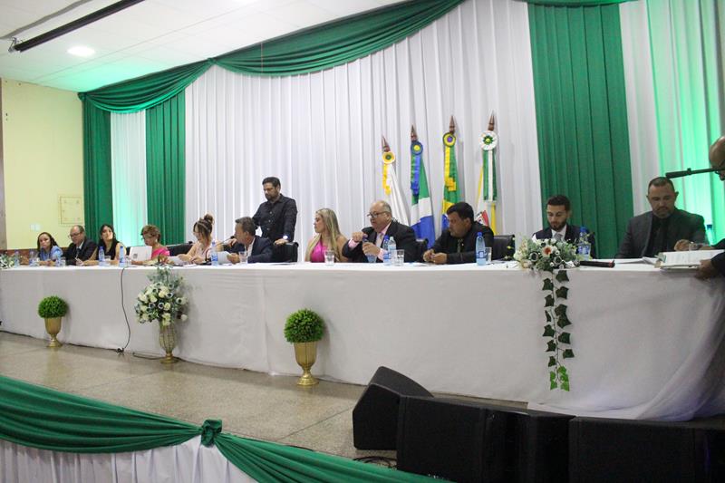 Em ato de posse, prefeita Niágara apresenta secretariado e fala sobre metas em Coronel Sapucaia Em ato de posse, prefeita Niágara apresenta secretariado e fala sobre metas em Coronel Sapucaia