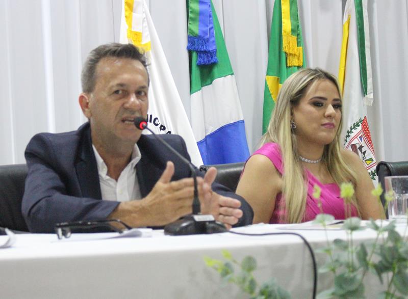 Em ato de posse, prefeita Niágara apresenta secretariado e fala sobre metas em Coronel Sapucaia Em ato de posse, prefeita Niágara apresenta secretariado e fala sobre metas em Coronel Sapucaia