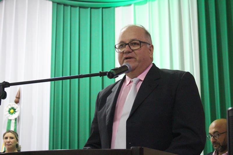 Em ato de posse, prefeita Niágara apresenta secretariado e fala sobre metas em Coronel Sapucaia Em ato de posse, prefeita Niágara apresenta secretariado e fala sobre metas em Coronel Sapucaia