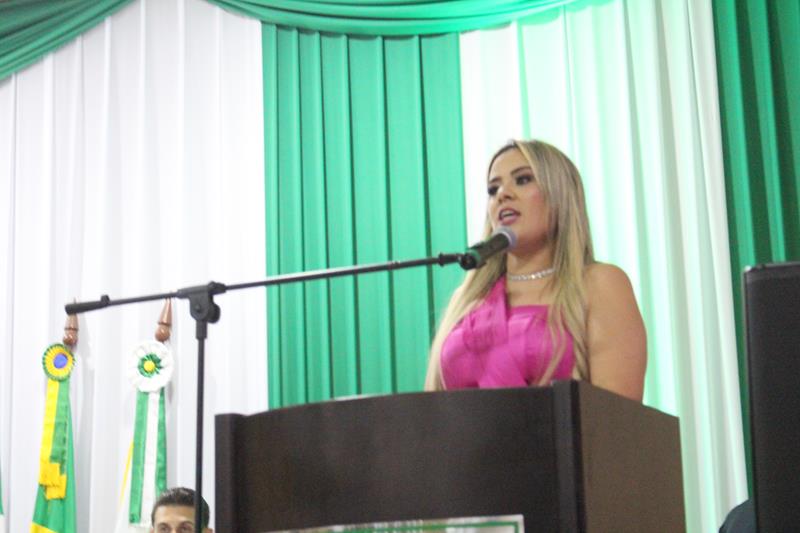 Em ato de posse, prefeita Niágara apresenta secretariado e fala sobre metas em Coronel Sapucaia Em ato de posse, prefeita Niágara apresenta secretariado e fala sobre metas em Coronel Sapucaia