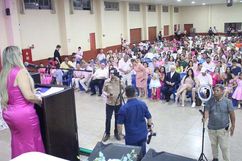 Em ato de posse, prefeita Niágara apresenta secretariado e fala sobre metas em Coronel Sapucaia Em ato de posse, prefeita Niágara apresenta secretariado e fala sobre metas em Coronel Sapucaia