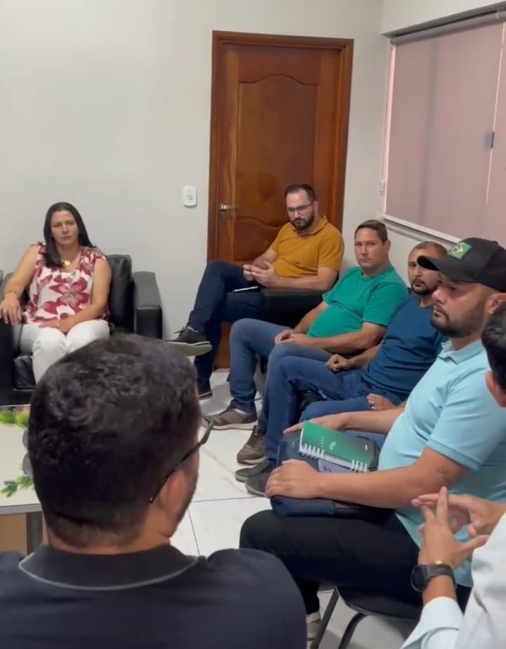 Prefeita de Caarapó pede união para equilibrar contas do município Prefeita de Caarapó pede união para equilibrar contas do município