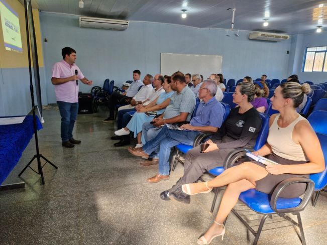 Amambai recebe lançamento do programa Assomasul Itaipu 4.0 para servidores municipais Amambai recebe lançamento do programa Assomasul Itaipu 4.0 para servidores municipais