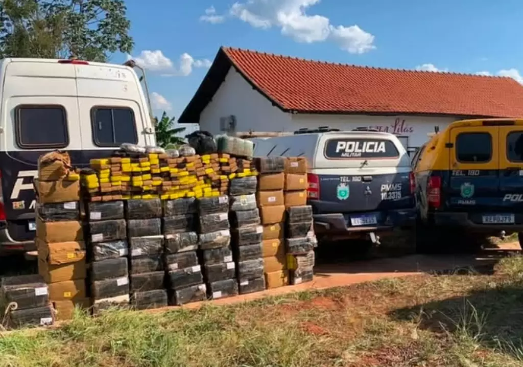 Morre rapaz que capotou caminhonete com 1,5 tonelada de maconha em Caarapó Morre rapaz que capotou caminhonete com 1,5 tonelada de maconha em Caarapó