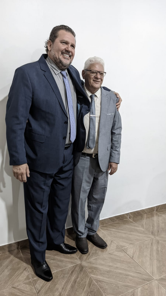 Prefeito eleito Lídio Ledesma, vice-prefeita Dra. Patrícia e vereadores são empossados em Iguatemi Prefeito eleito Lídio Ledesma, vice-prefeita Dra. Patrícia e vereadores são empossados em Iguatemi