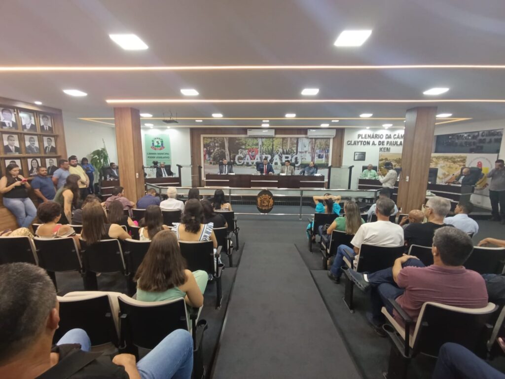 Com plenário lotado, João Paulo abre ano Legislativo em Caarapó Com plenário lotado, João Paulo abre ano Legislativo em Caarapó