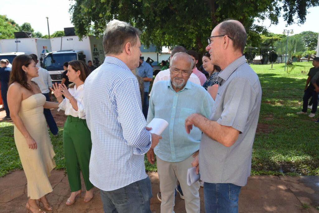 Itaipu e Conisul realizam reunião em Iguatemi para entrega de R$ 20,3 milhões em ações e investimentos aos municípios consorciados Itaipu e Conisul realizam reunião em Iguatemi para entrega de R$ 20,3 milhões em ações e investimentos aos municípios consorciados