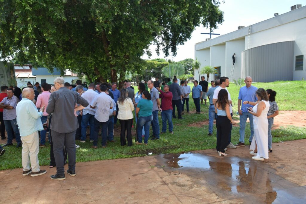 Itaipu e Conisul realizam reunião em Iguatemi para entrega de R$ 20,3 milhões em ações e investimentos aos municípios consorciados Itaipu e Conisul realizam reunião em Iguatemi para entrega de R$ 20,3 milhões em ações e investimentos aos municípios consorciados