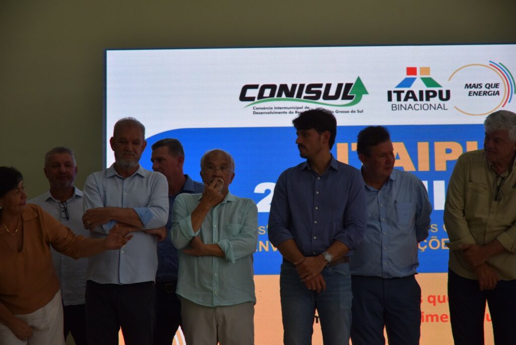 Itaipu e Conisul realizam reunião em Iguatemi para entrega de R$ 20,3 milhões em ações e investimentos aos municípios consorciados Itaipu e Conisul realizam reunião em Iguatemi para entrega de R$ 20,3 milhões em ações e investimentos aos municípios consorciados